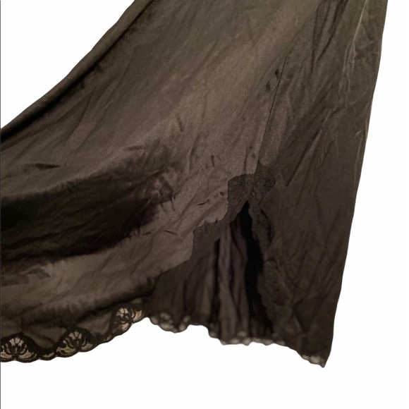 Silk dress - Picture 2 of 3